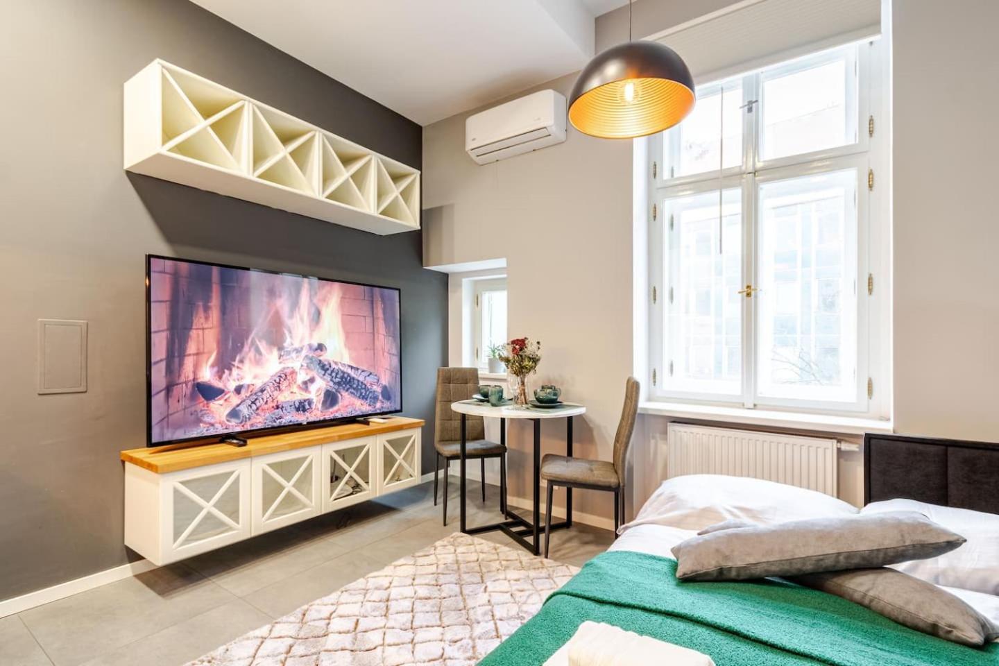 Apartament Place Of Grace - A Few Steps From The Museum Praga