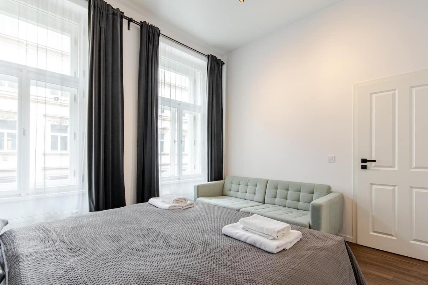 Apartament Place Of Grace - A Few Steps From The Museum Praga